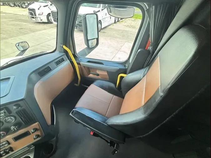 2022 Freightliner PT126SLP