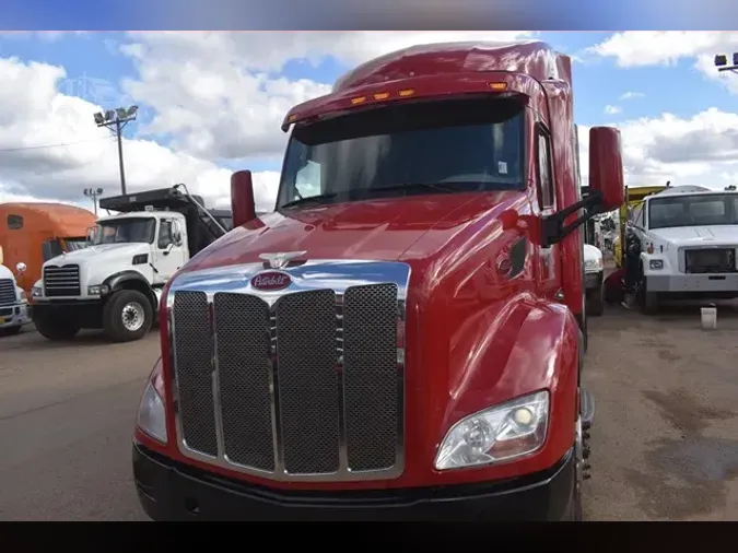 2019 PETERBILT 579