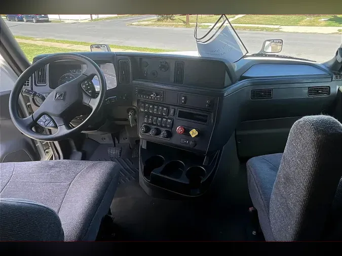 2022 INT LT625 6x4