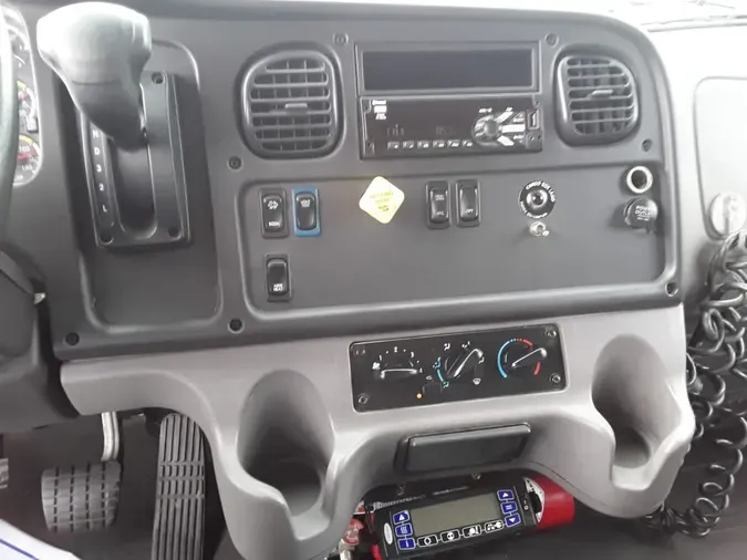 2019 FREIGHTLINER/MERCEDES M2 106