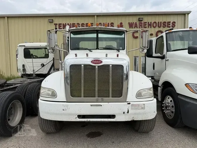 2013 PETERBILT 337