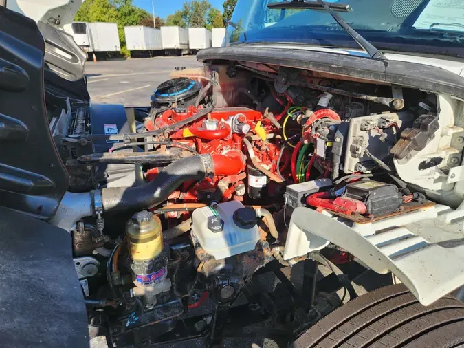 2018 FREIGHTLINER/MERCEDES M2 106