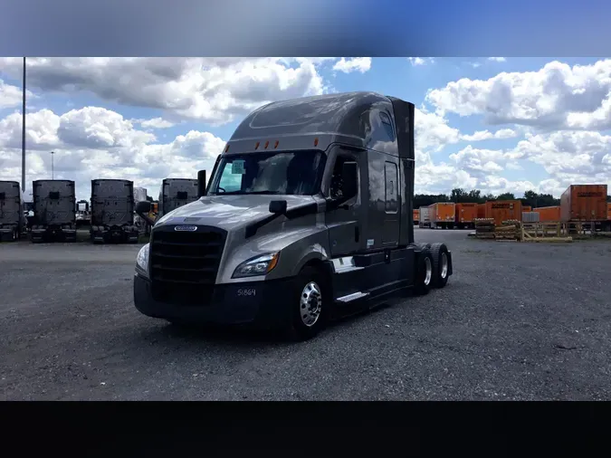 2021 Freightliner Cascadia 126