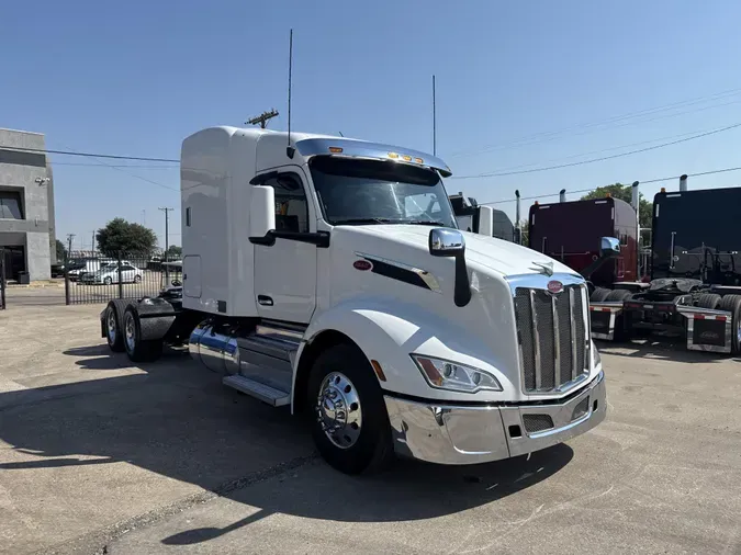 2023 Peterbilt 579