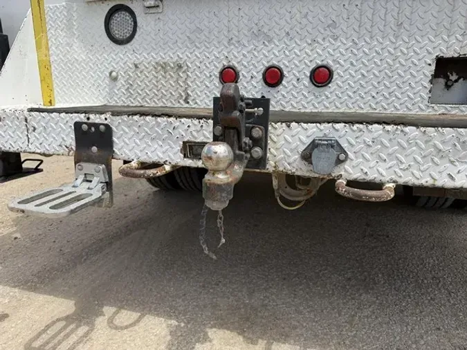2008 FORD F550e6894b14935b1a6392020b44d5ff66c9