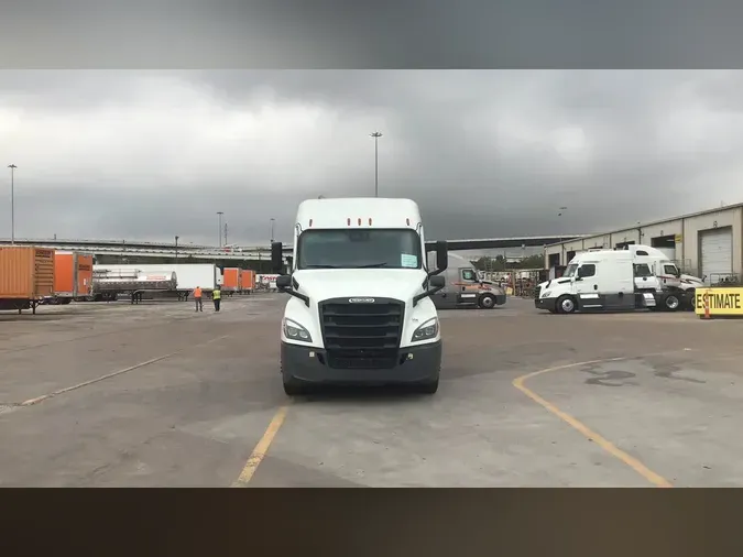 2022 Freightliner Cascadia 126e689dfd38f4ee4f48054cf7ebb4dd217