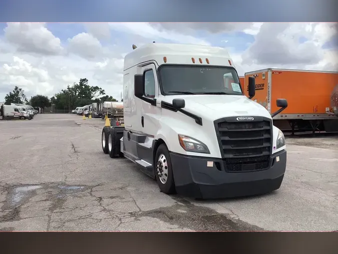 2020 Freightliner Cascadia 126e68cdb829d2529d8d271be3412d4dcad