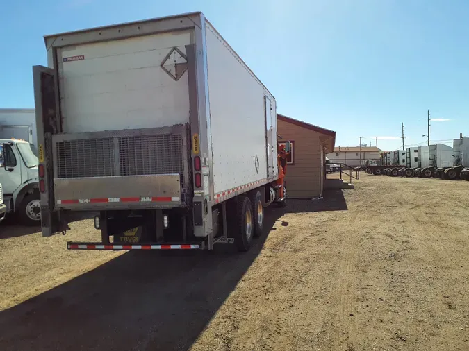 2018 FREIGHTLINER/MERCEDES CASCADIA 113