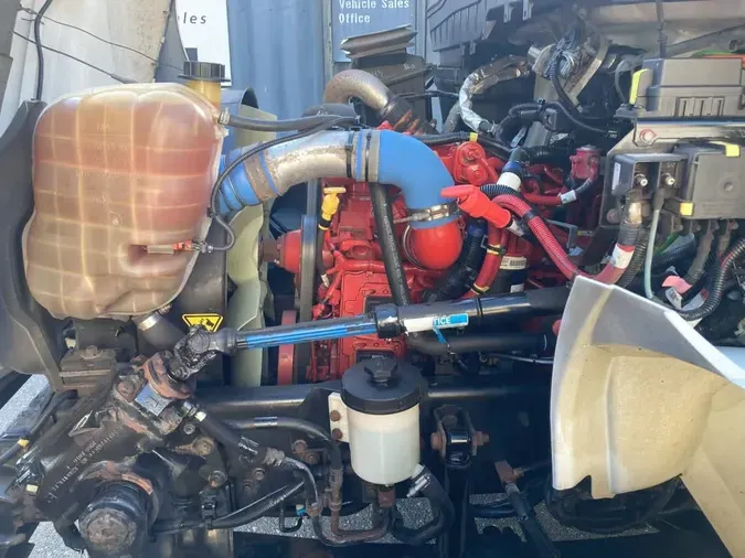 2019 NAVISTAR INTERNATIONAL 4300