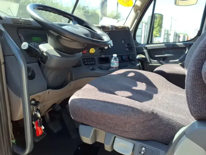 2017 FREIGHTLINER/MERCEDES CASCADIA 125e6990ef3c5853ec2f35dd37ef5f1ecb0
