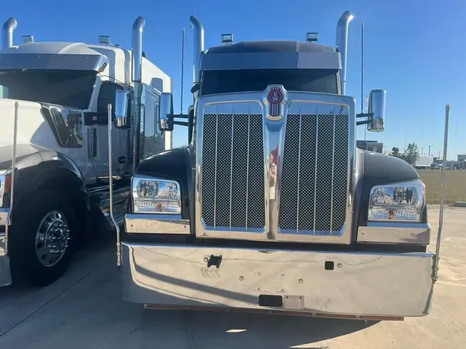 2024 Kenworth W990e69c2bc2c611a8a2a07cd7e82938f18d