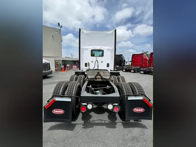 2021 Peterbilt 579
