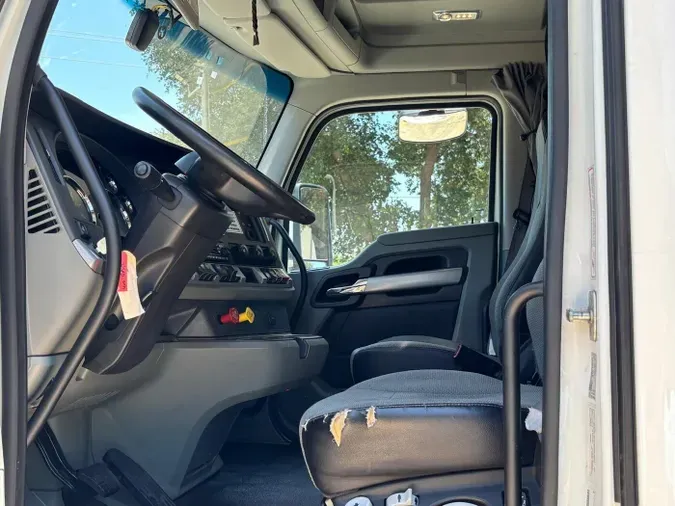 2022 Kenworth T680