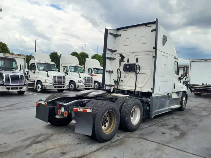 2019 FREIGHTLINER/MERCEDES CASCADIA 125