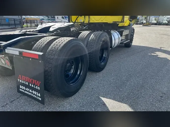 2018 INTERNATIONAL RH613