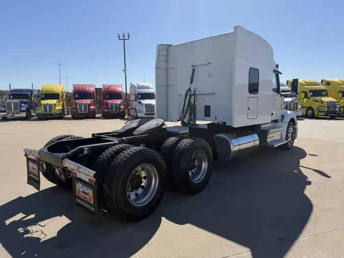 2022 Peterbilt 579