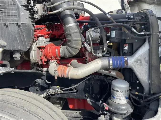 2020 FREIGHTLINER CA126