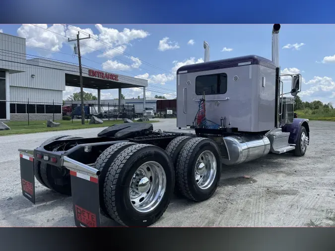 2019 Peterbilt 389