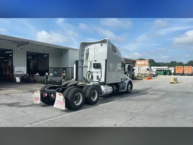 2021 Peterbilt 579e6aac6dd7898ce2d0026041f36d6b981