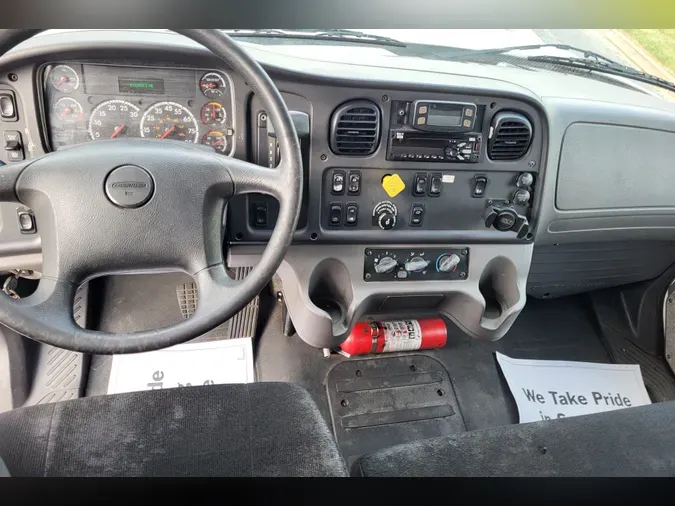 2018 FREIGHTLINER/MERCEDES M2 106