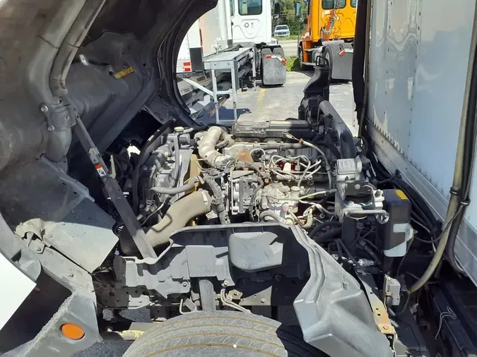 2020 HINO HINO 195