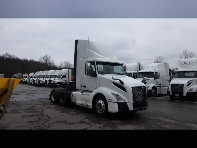 2019 Volvo VNL300