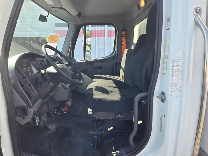 2018 FREIGHTLINER/MERCEDES M2 106