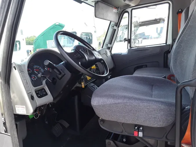 2018 NAVISTAR INTERNATIONAL 4300