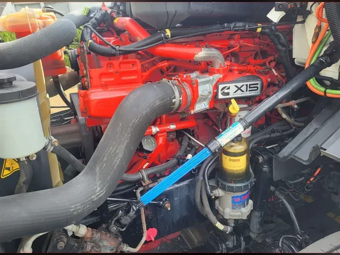 2019 NAVISTAR INTERNATIONAL LT625 SLPR CAB