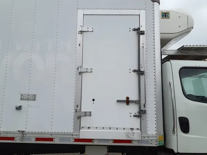 2019 FREIGHTLINER/MERCEDES M2 106
