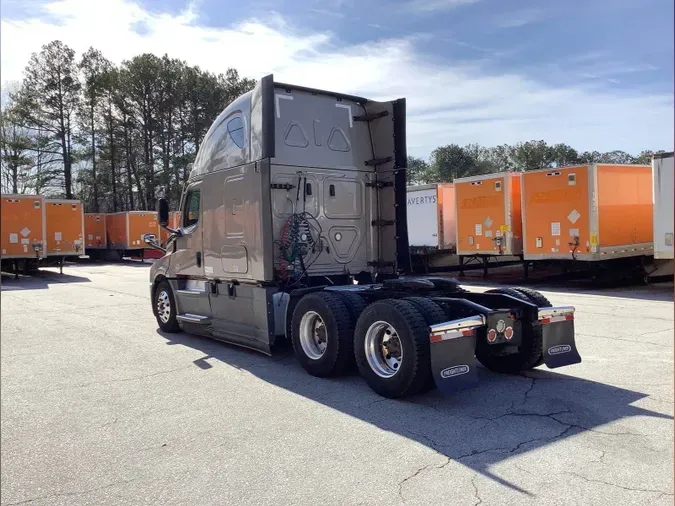 2021 Freightliner Cascadia