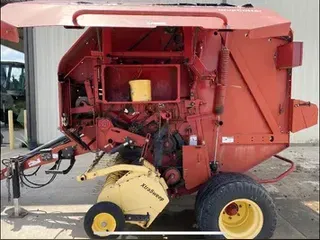 2004 New Holland BR740