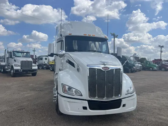 2022 Peterbilt 579