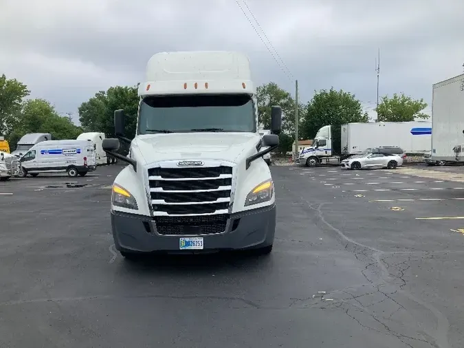 2020 Freightliner T12664ST