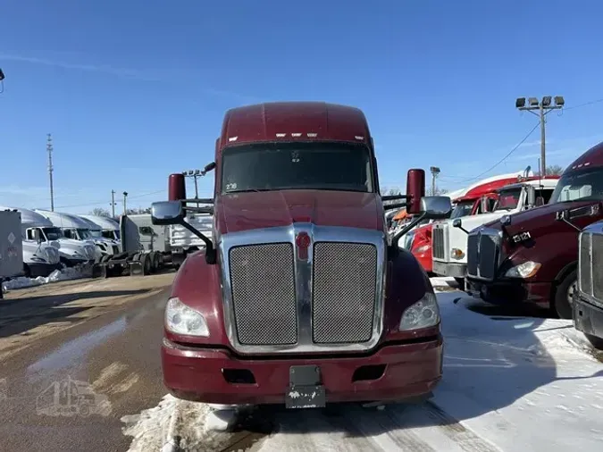 2022 KENWORTH T680