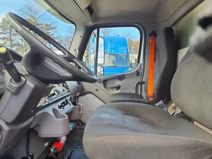 2020 FREIGHTLINER/MERCEDES M2 106e6d71114e88c6815a0d00e63796db3a9