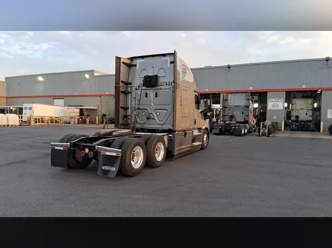 2023 Freightliner Cascadia 126e6d76b50cbb62eda0e45775037731a9b