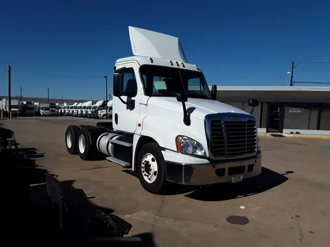 2016 FREIGHTLINER/MERCEDES CASCADIA 125