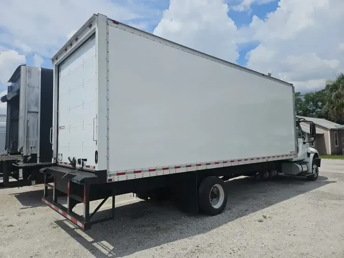 2019 NAVISTAR INTERNATIONAL 4300