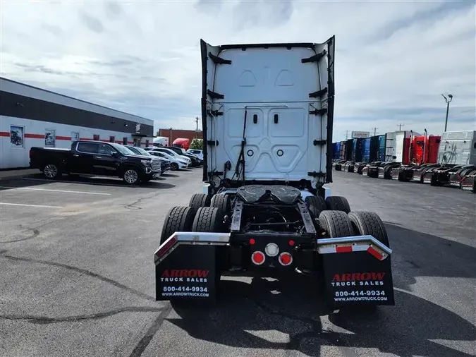 2022 FREIGHTLINER CASCADIA