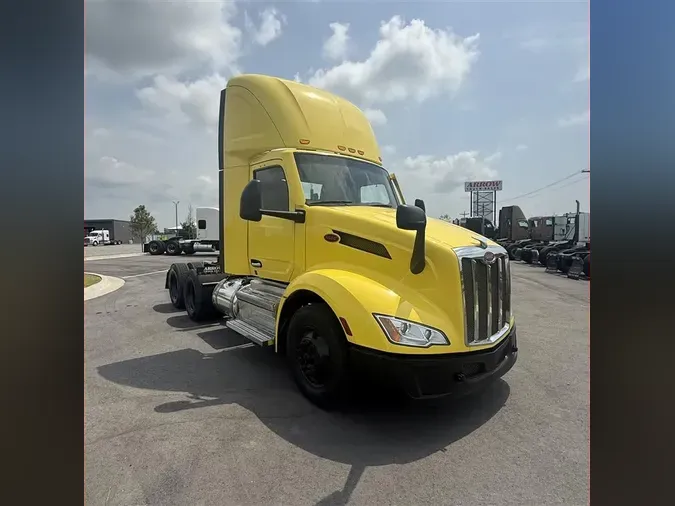 2023 PETERBILT 579