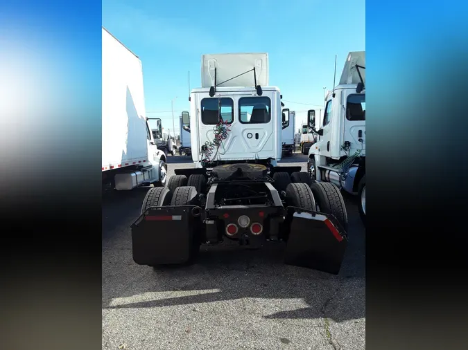 2019 FREIGHTLINER/MERCEDES NEW CASCADIA PX12664