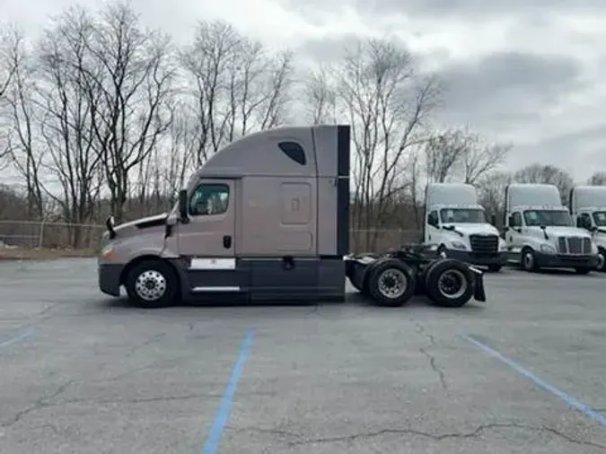 2021 Freightliner Cascadia