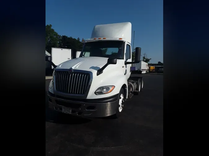 2019 NAVISTAR INTERNATIONAL LT625 DAYCAB T/A