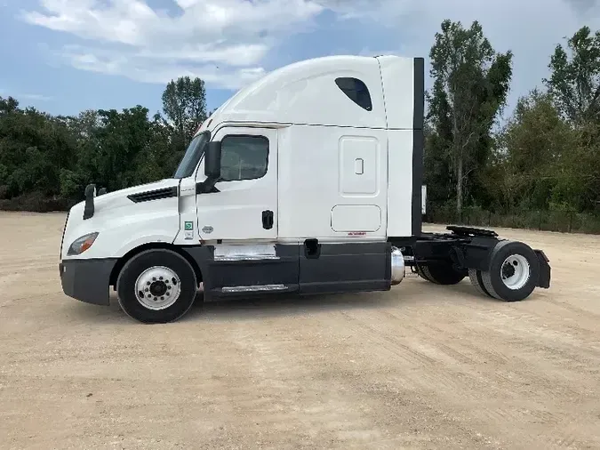 2020 Freightliner T12642ST