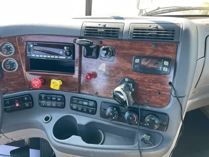 2018 FREIGHTLINER/MERCEDES CASCADIA 125e6e6e3ac28a58f5333d4f60c2cf87d8c