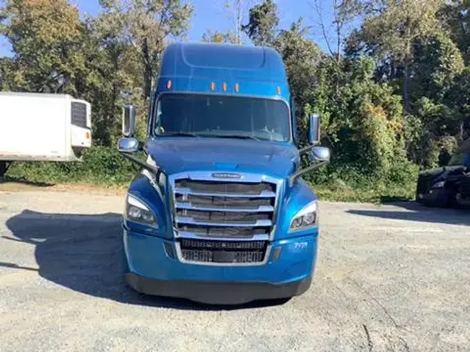 2022 Freightliner Cascadia