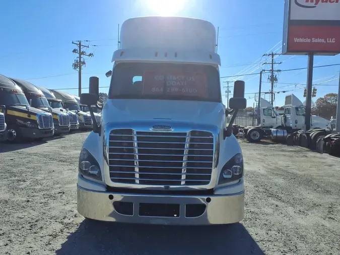 2018 FREIGHTLINER/MERCEDES CASCADIA 125