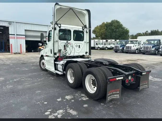 2019 FREIGHTLINER/MERCEDES NEW CASCADIA PX12664