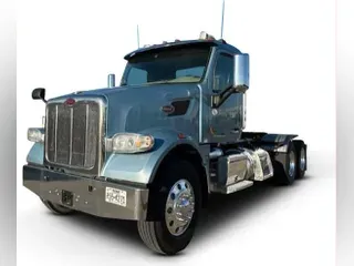 2022 Peterbilt 567